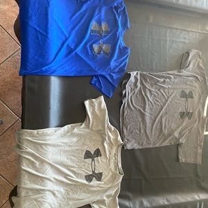 3 under armor t-shirts